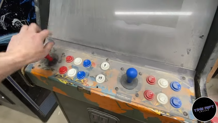 Street Fighter II restoration - control panel damage