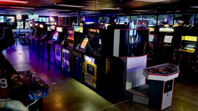 TR Photo 04 Arcades Near Me